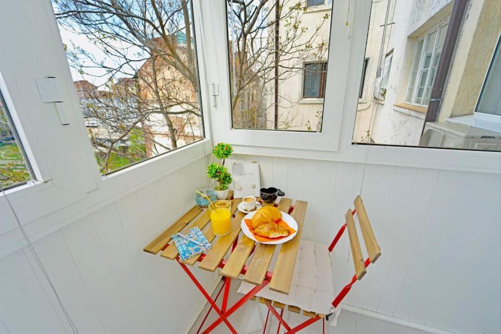 Cozy 1-Bedroom Flat In The Very Center Of โซเฟีย ภายนอก รูปภาพ